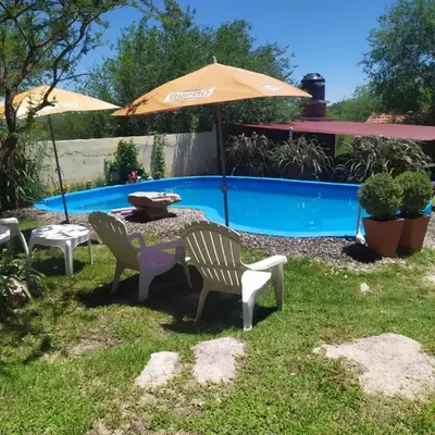 Monoambiente con piscina compartida