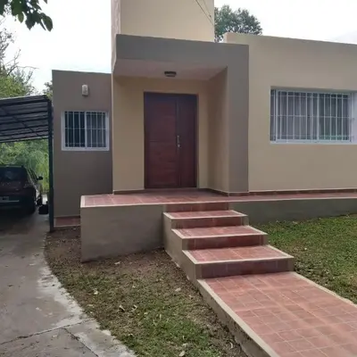Casa con pileta privada